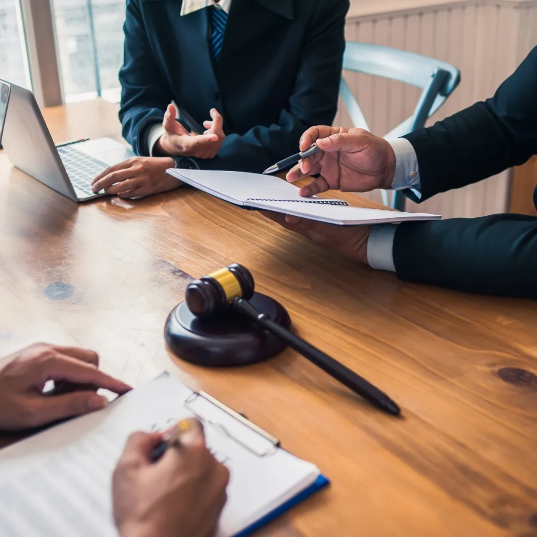 How Criminal Lawyers Handle High Profile Cases Under Scrutiny