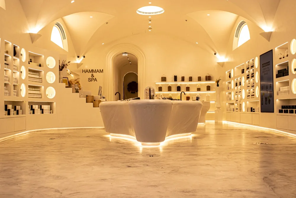How Solid Surface Manufacturers Handle Custom Orders